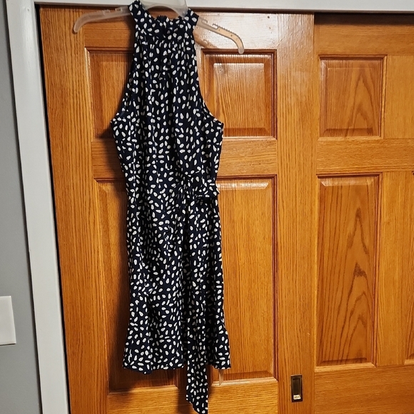 Elegant Navy and White Polka Dot Dress - Picture 2 of 3